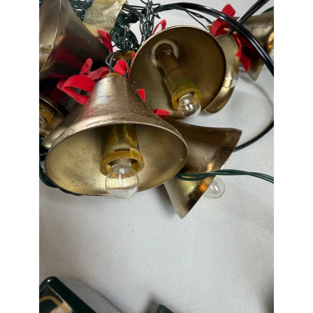 Mr Christmas Bells of Christmas 10 Lighted Musical Brass Bells 21 Carols Vintage